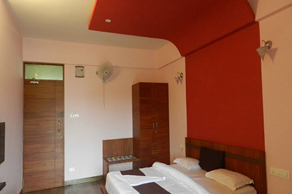 Neeladri Guest House