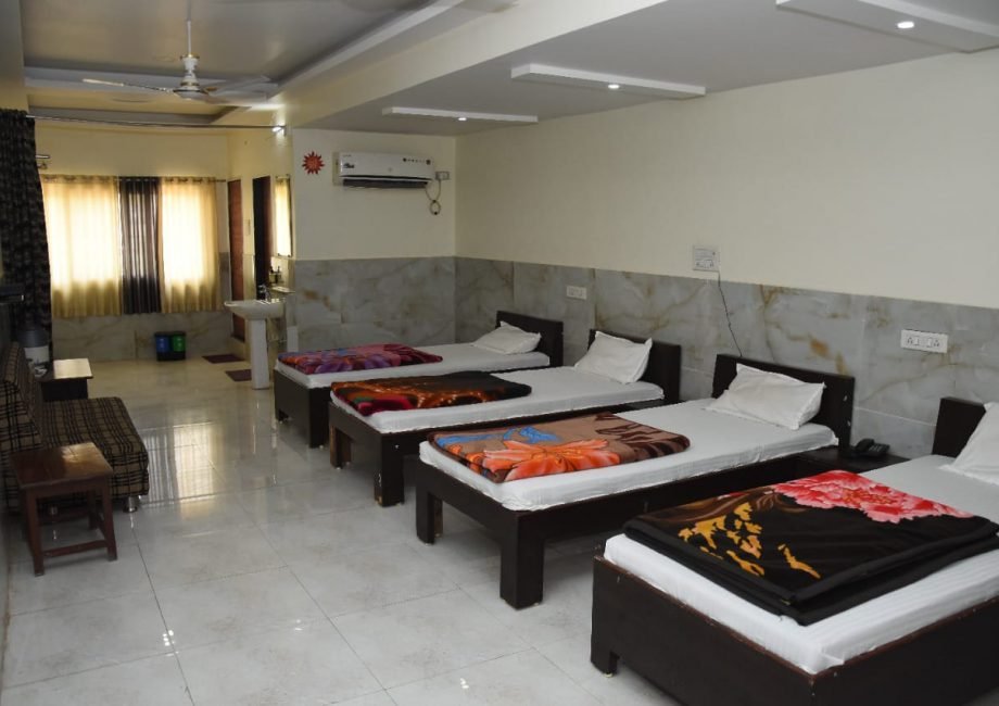 Neeladri Guest House