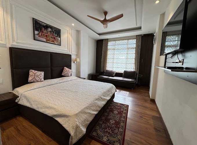 Neeladri Guest House